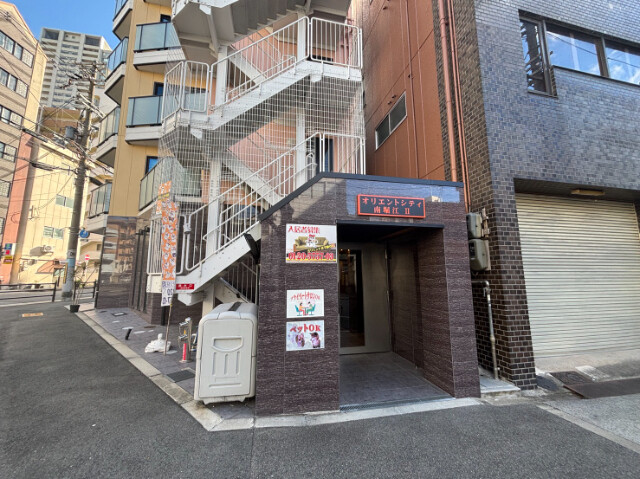 建物エントランス