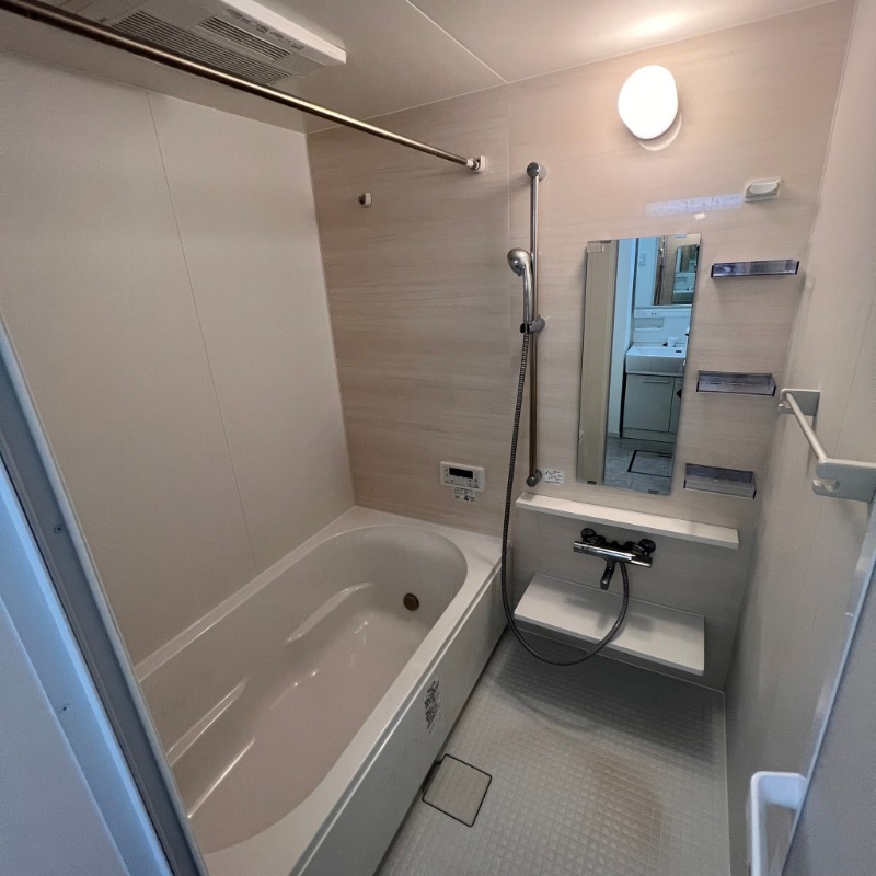 シャワールーム